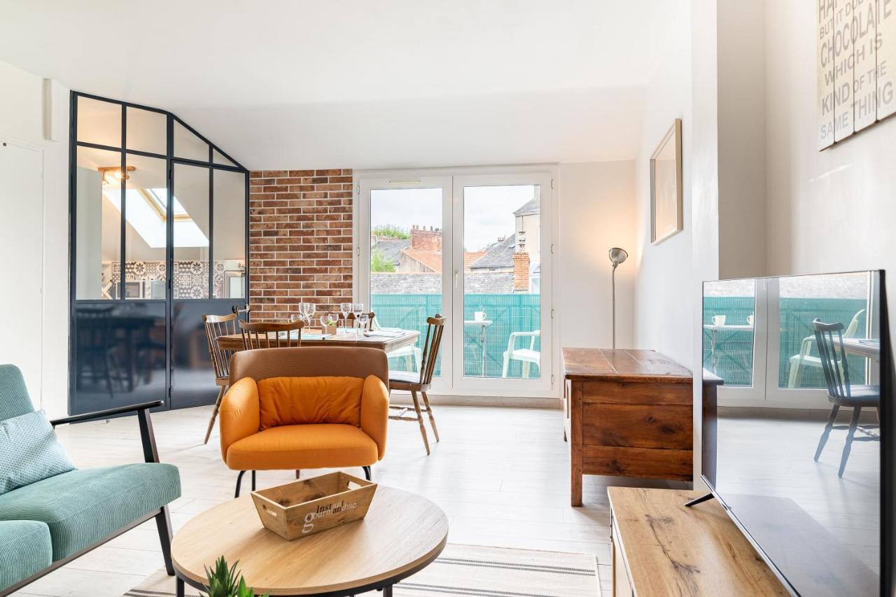 L'Ingenieux - Appt Pres De La Place Zola Nantes Buitenkant foto